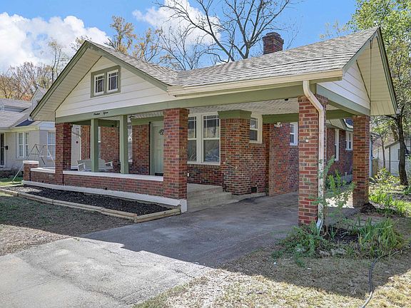 2nd image of 1915 Mignon Ave