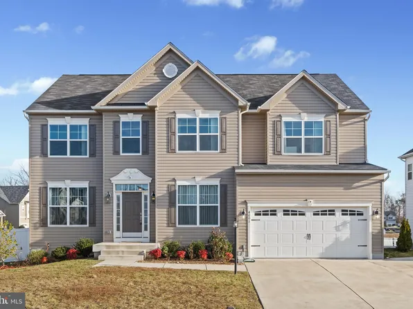 4001 Granary View Ct, Dumfries, VA 22025