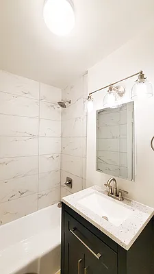 Rented by Mallan Real Estate Inc | media 19