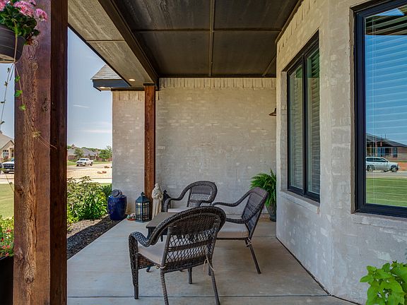 4th image of 6021 135th St
