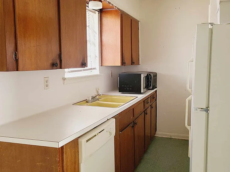 1203 Urbantke Ct #5 — Photo 9
