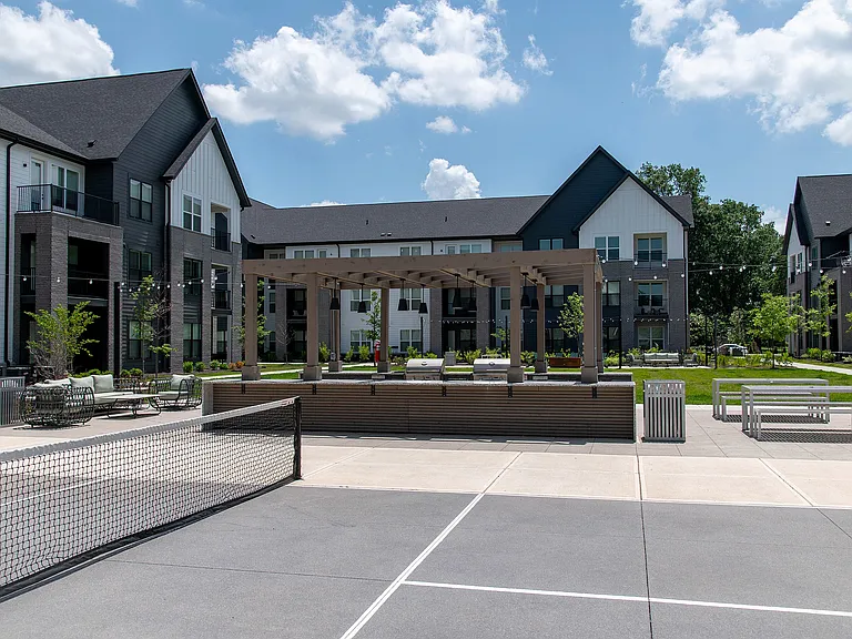 Lavina Courtyard with Pickleball Court