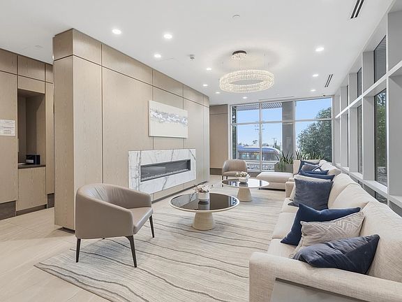 4th image of 15165 Thrift Ave #902