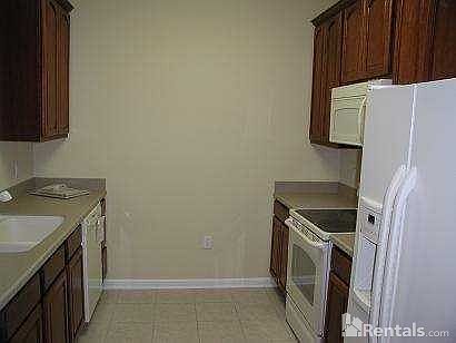 4th image of 4862 Cayview Ave #10109