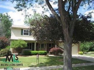 1449 N Lila Dr, Troy, MI