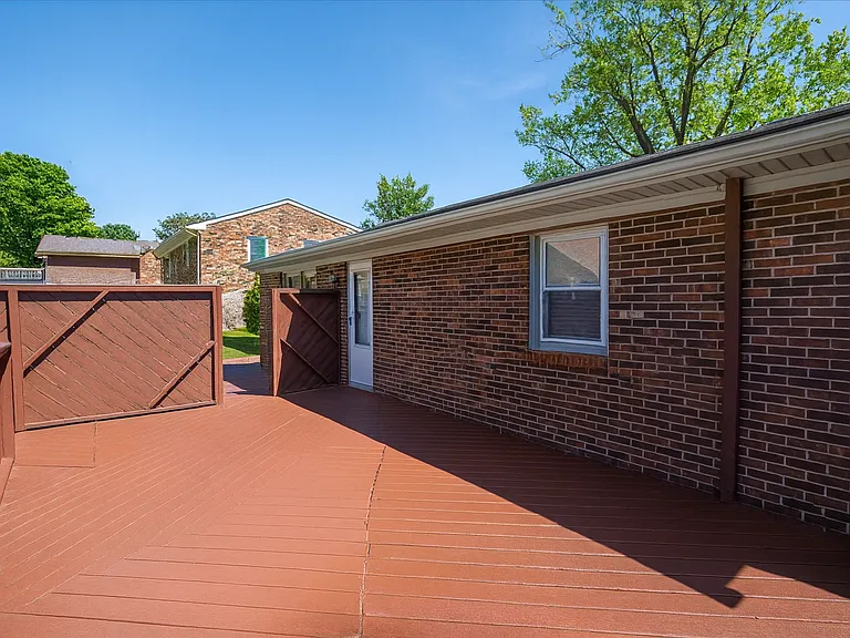 4606 Timothy Way — Photo 11