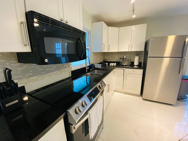 12915 Collecting Canal Rd — Photo 4