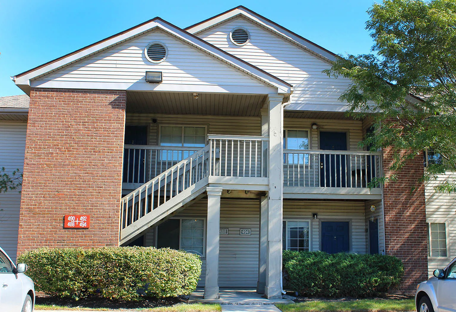Eagle Crest Apartments — Photo 3