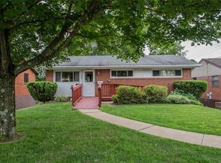 373 Princeton Dr, Pittsburgh, PA 15235