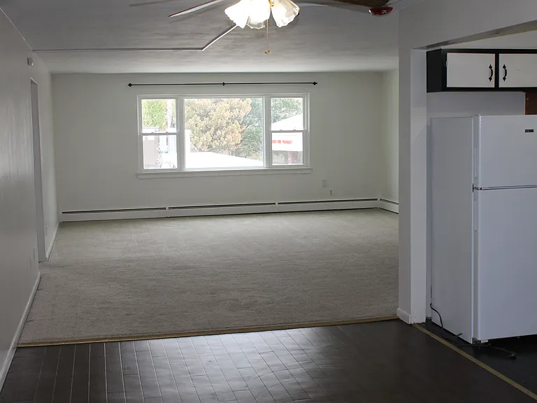 715 E State St #204 — Photo 11