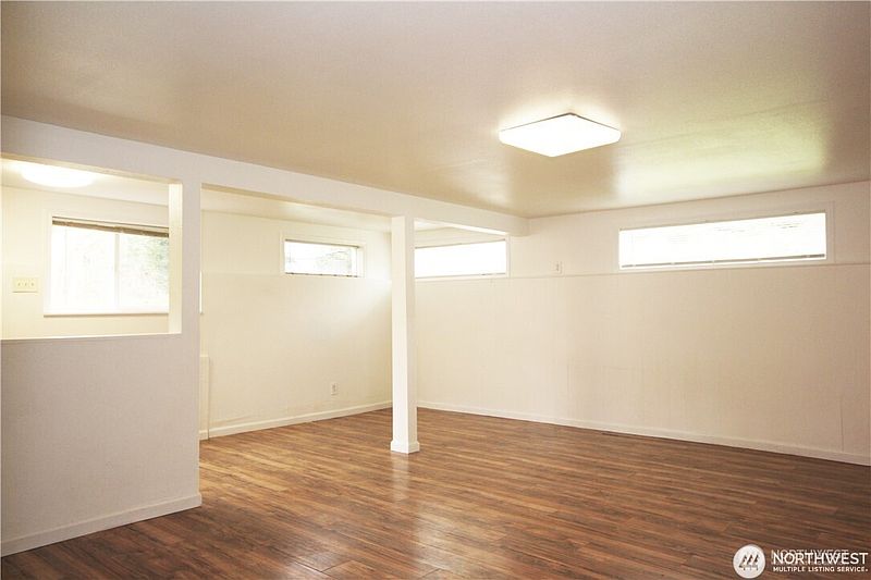 2nd image of 2413 SW Graham Street