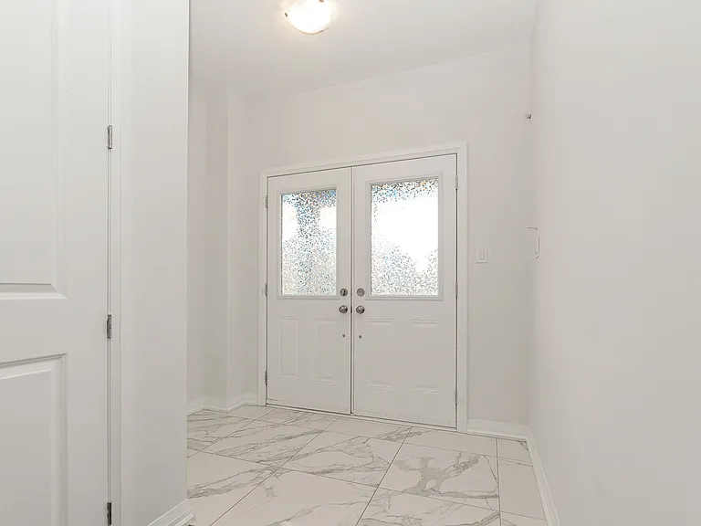 1372 Harrington St #1372 HARRINGTON ST — Photo 39