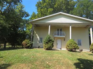 3069 Smiley Rd, Bridgeton, MO 63044