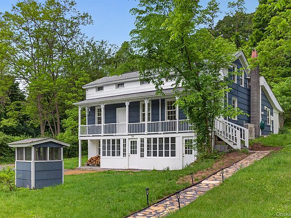 3rd image of 26 Fishkill Road