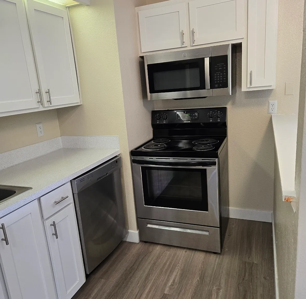 1 bed, 550 sqft, $1,575 — Photo 1
