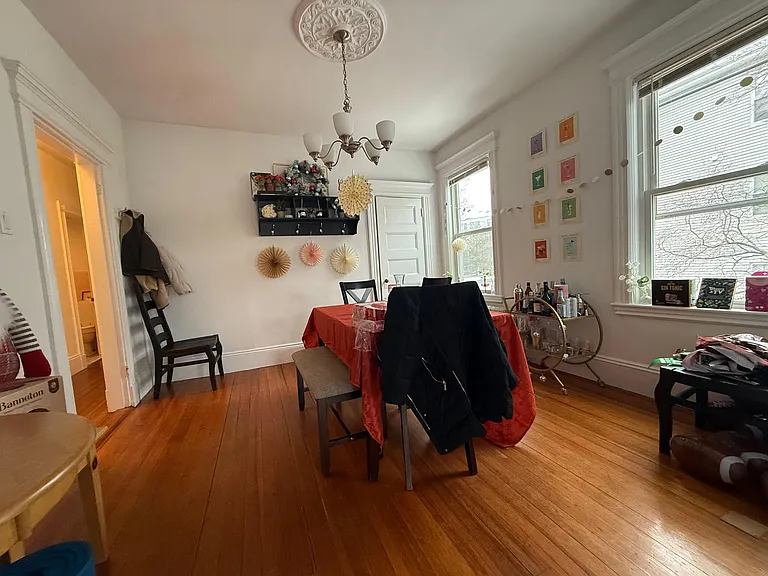 98 Cypress St #3 — Photo 5
