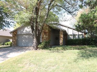 3810 S Walnut Pl, Broken Arrow, OK 74011