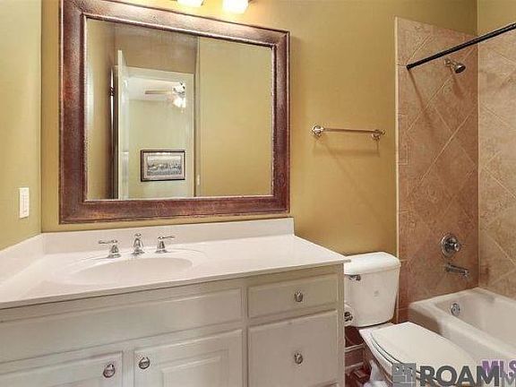 4th image of 37245 Renaissance Dr