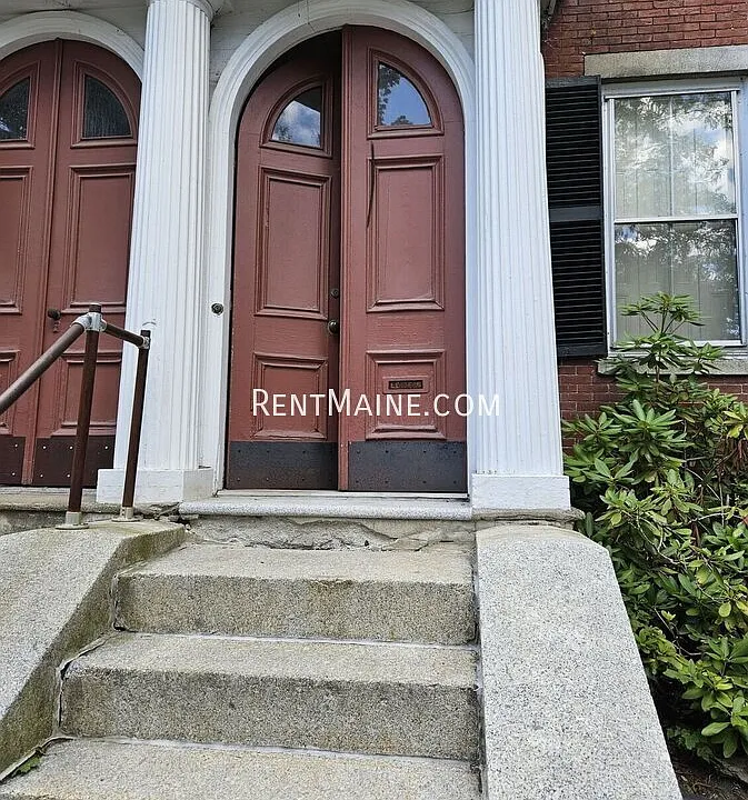 11B Hudson St
