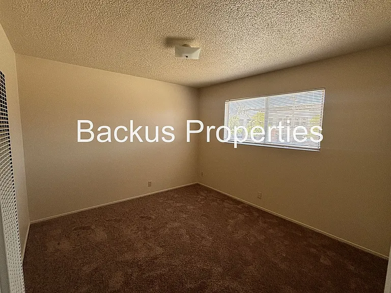 Cypress St 14 — Photo 10