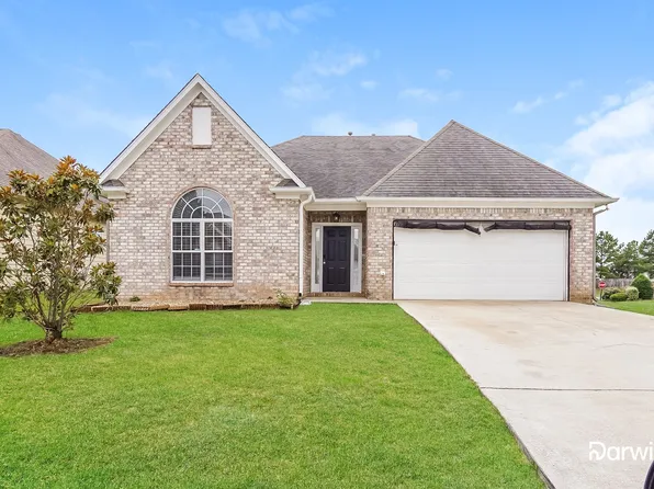 700 Waterford Ln, Calera, AL 35040