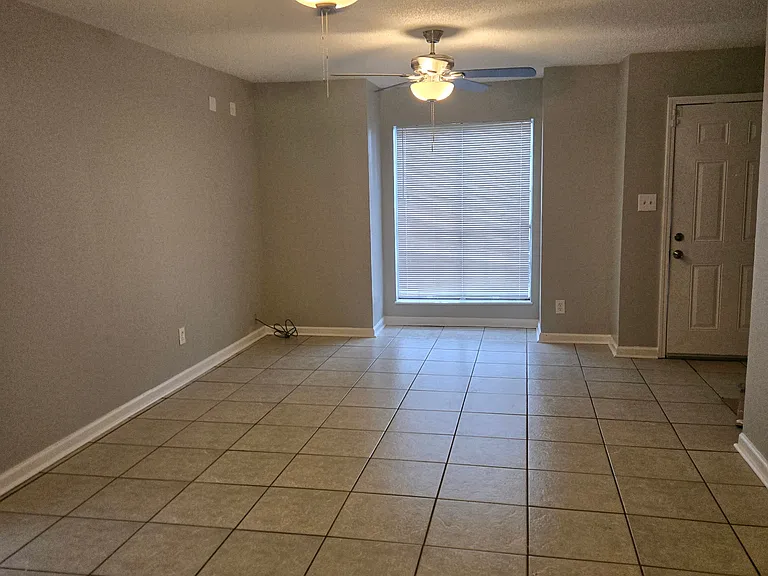 7062 Boston Dr — Photo 5