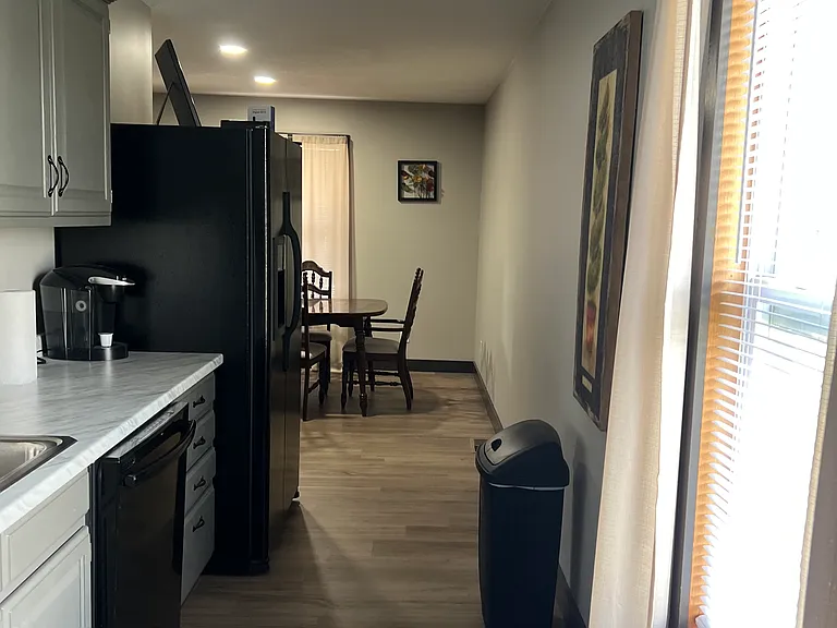 110 W Hammond St — Photo 10