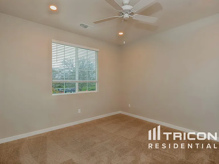 Tricon Elk Grove — Photo 43