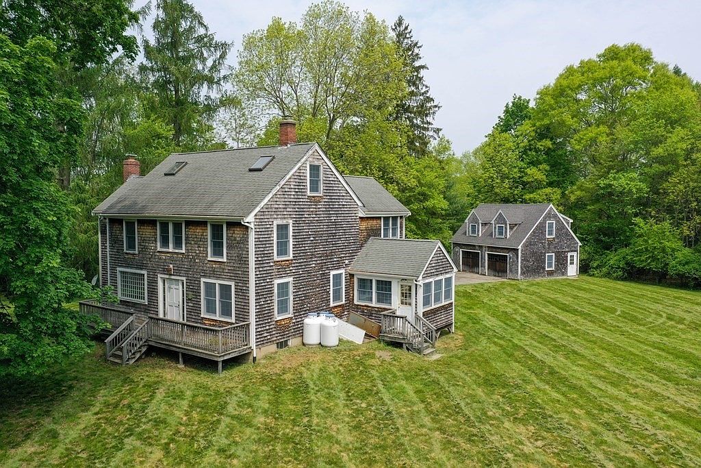 86 Barker St, Pembroke, MA 02359 Zillow