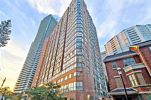 1055 Bay St Photo 1