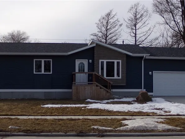 606 N Cedar St, Jefferson, IA 50129