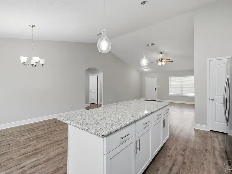 1454 Windy Ln — Photo 13