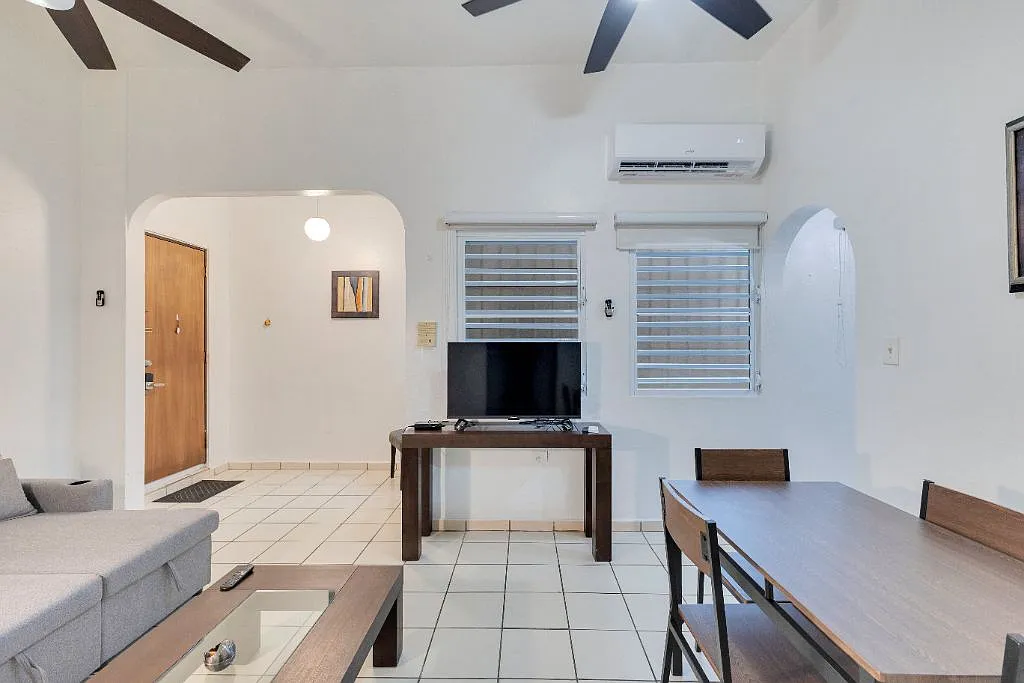 1 bed, 1.0 bath, 618 sqft, $1,500 — Photo 2