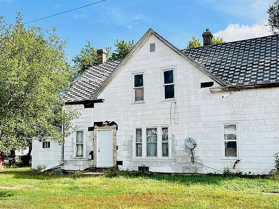 2nd image of 210 E Pike St