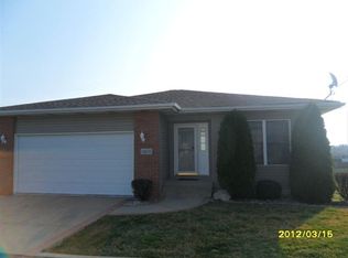 11631 Homestead Village Ct, Saint John, IN 46373