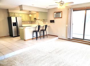 1107 Jefferson Ave, Bismarck, ND 58504