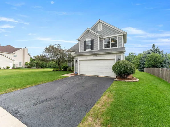 1256 Pennsbury Ln, Aurora, IL 60502