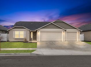 8519 W Pirates Ct, Spokane, WA 99224