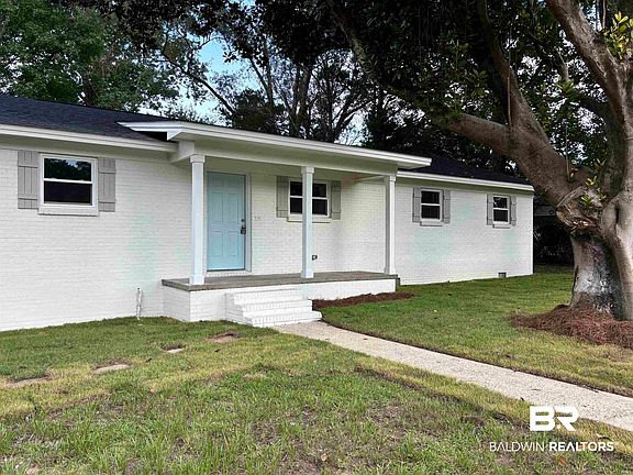 2nd image of 23136 Oak St