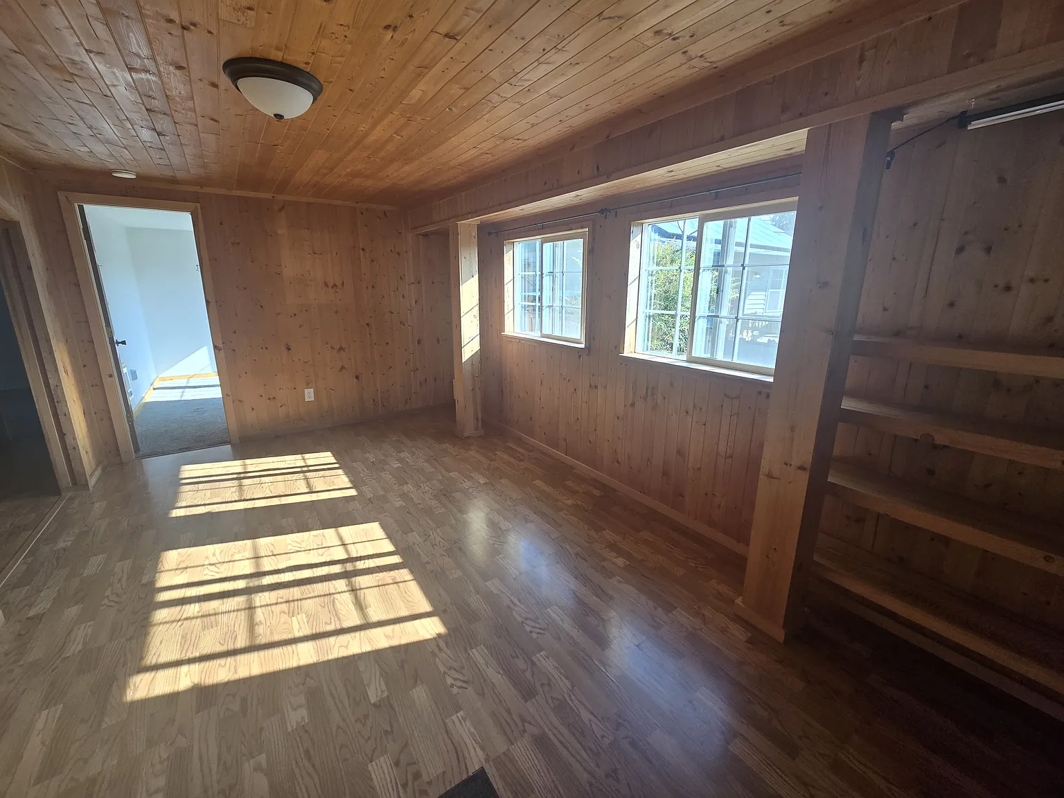 3 bed, 1.5 bath, 1260 sqft, $2,250 — Photo 4