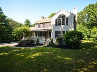 6 Elm St, Douglas, MA 01516