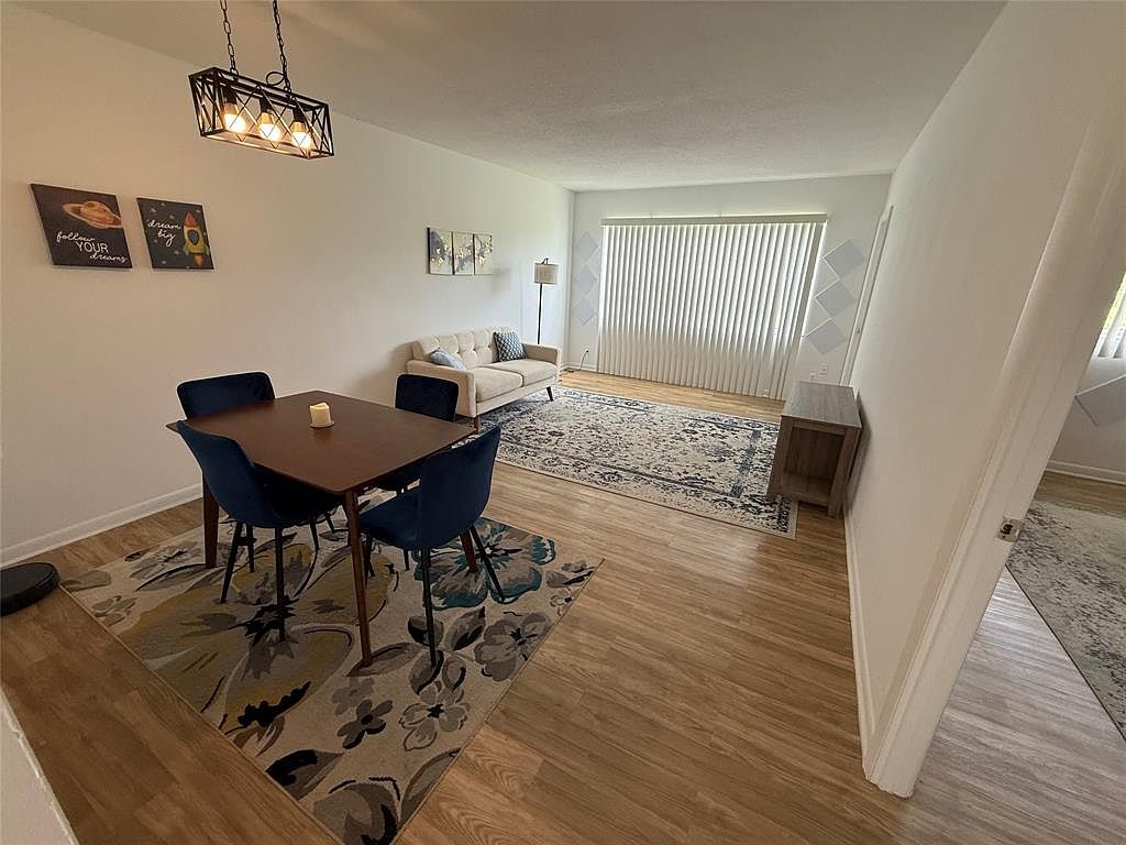 4411 NW 16th St #F204