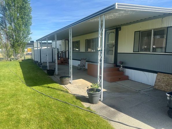 3925 E Farwell Rd Trailer 19