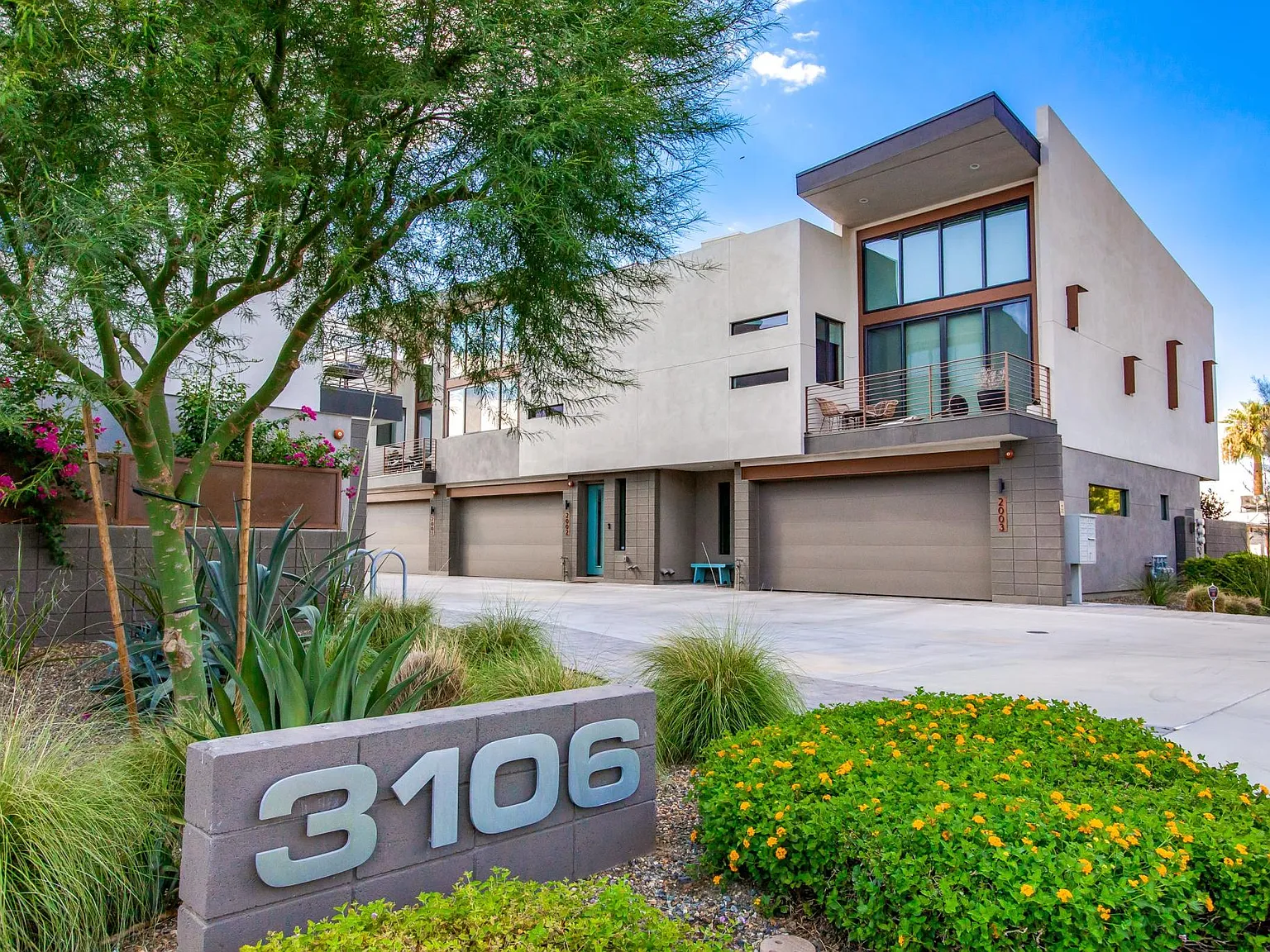 3 bed, 2.5 bath, 1936 sqft, $4,250 — Photo 1