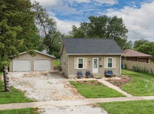 111 Maple Ave, Minonk, IL 61760