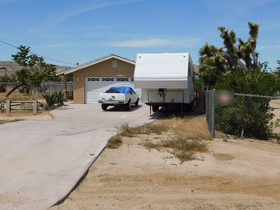 3rd image of 57510 Pueblo Trl