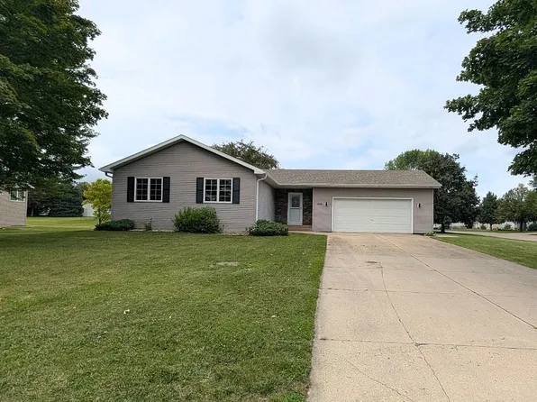 2404 7th Ave SE, Willmar, MN 56201