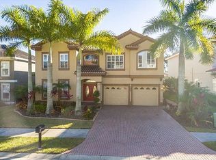2366 Messenger Cir, Safety Harbor, FL 34695
