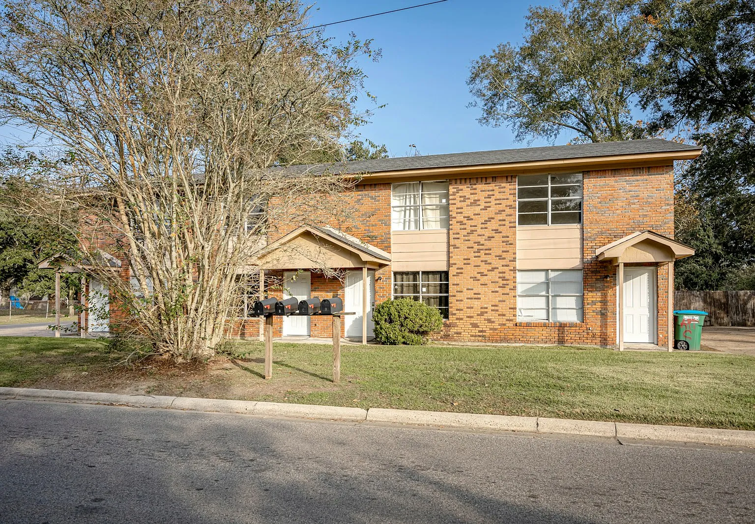 3801 Lanier Avenue, Unit C — Photo 1