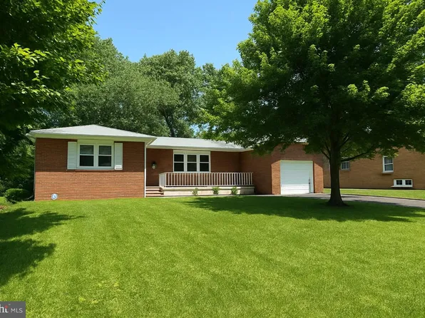 36 Thurston Ave, Ewing, NJ 08618